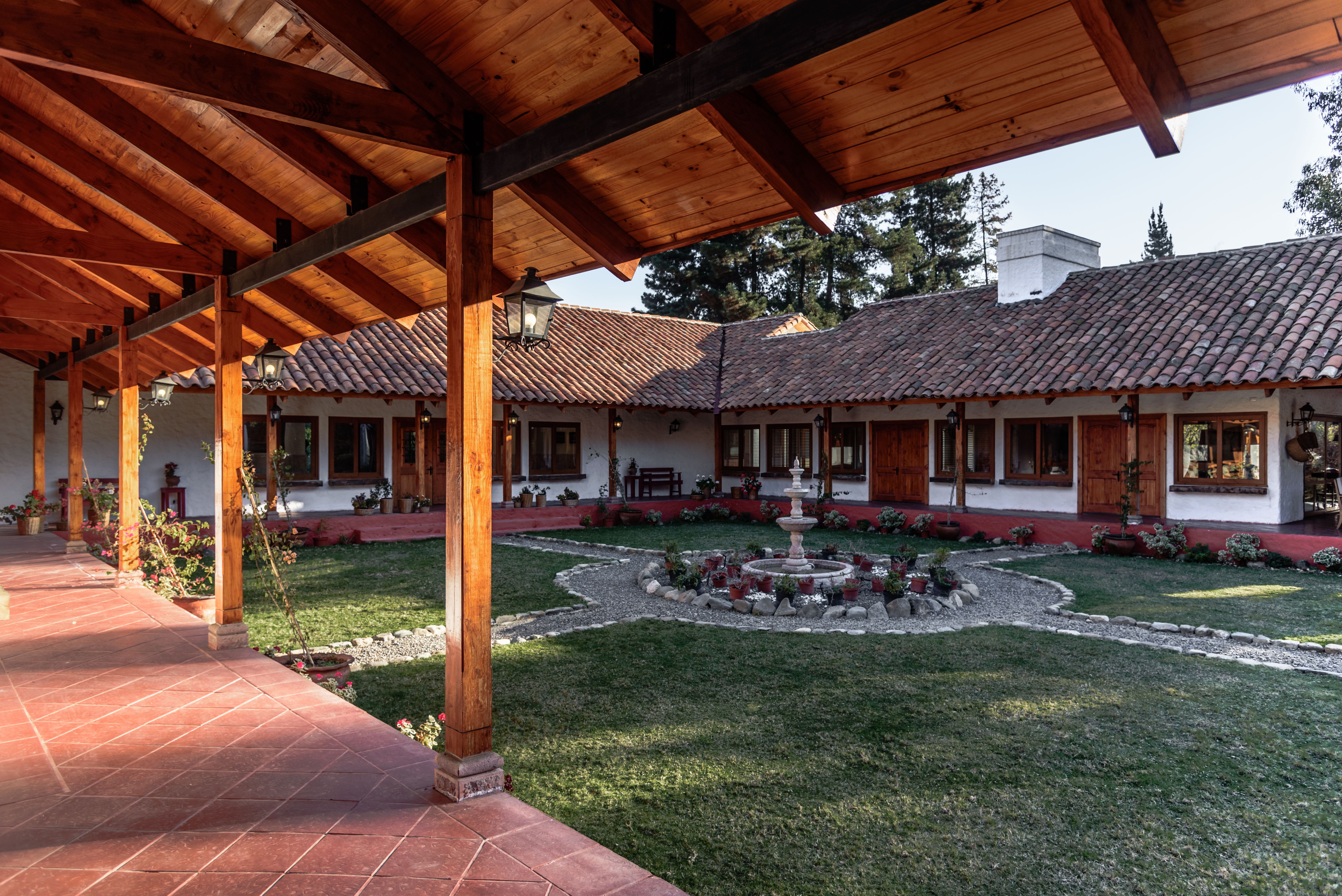 Casa SJ, Limache | Residential architecture · Román y Basualto Arquitectos — image 2