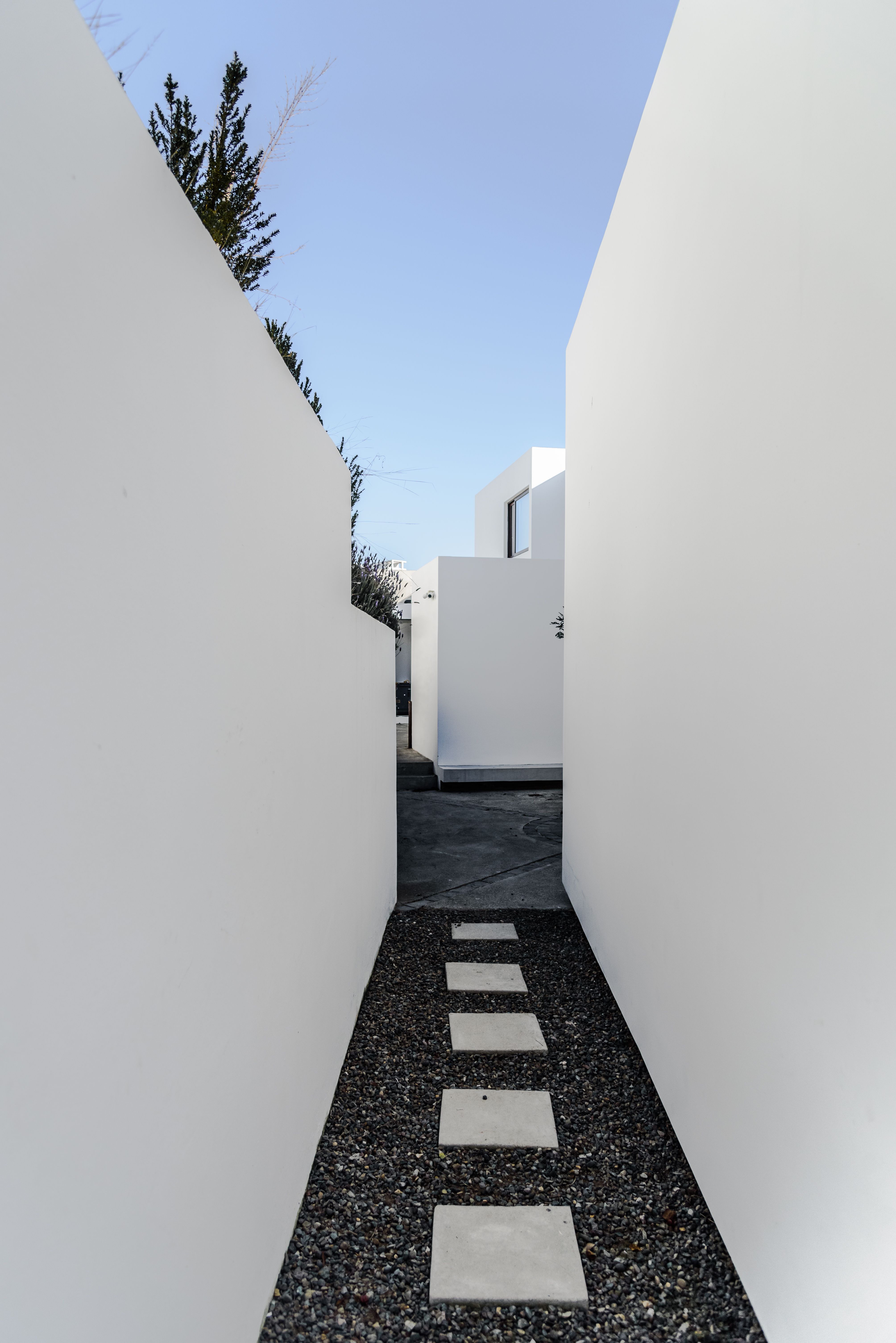 Casa SJ Concón | Residential architecture · Román y Basualto Arquitectos — image 11