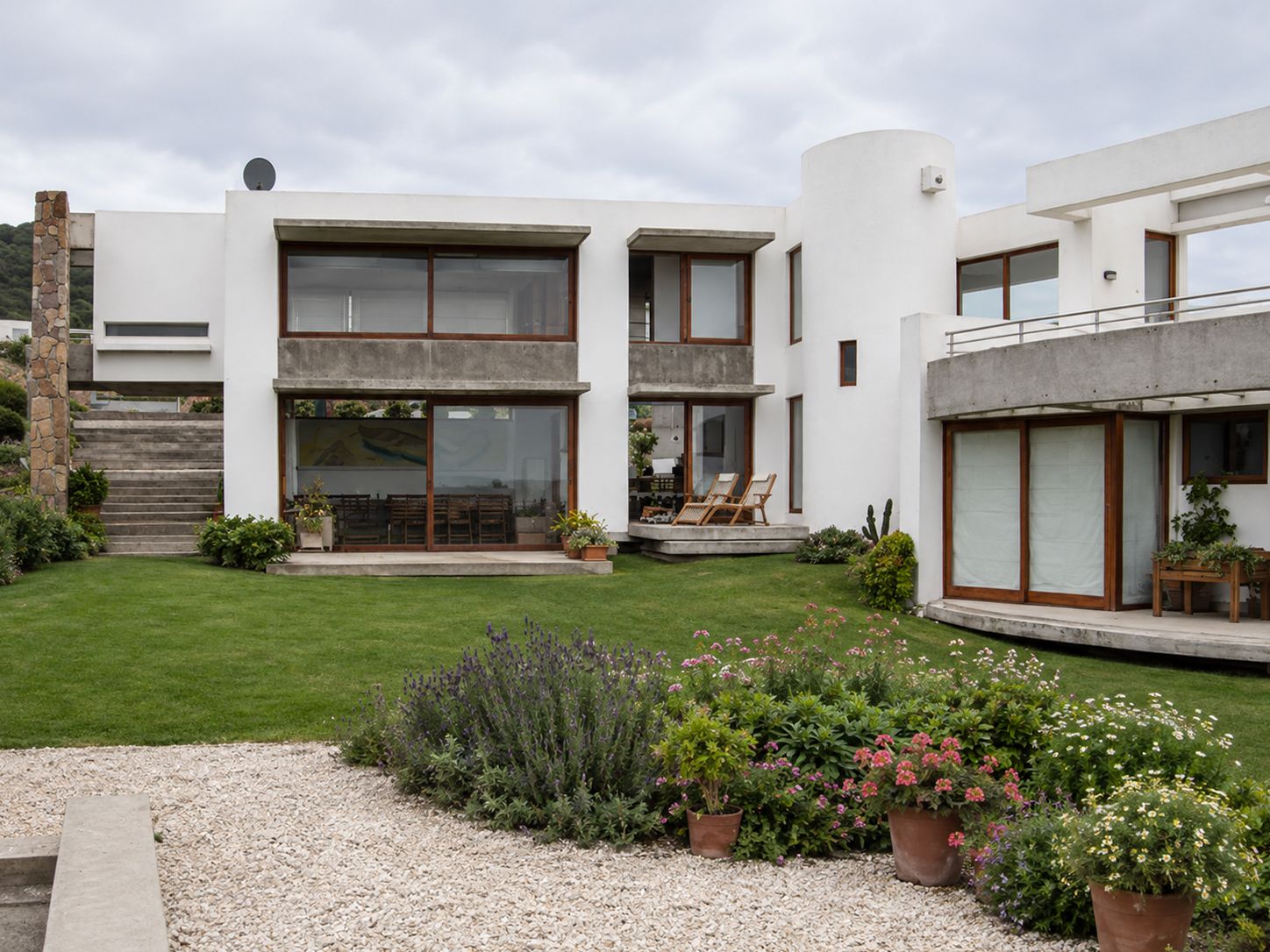 Casa J - 16 | Residential architecture · Román y Basualto Arquitectos — image 5