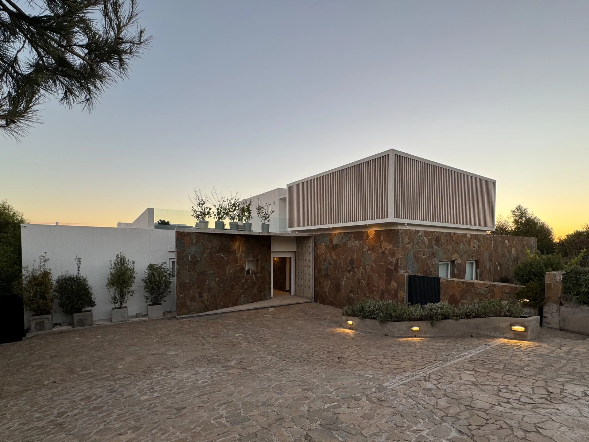 Casa K - 10 — Román y Basualto Arquitectos