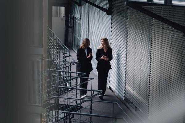 AI-pulsen 2026: Hva har faktisk endret seg hos norske markedssjefer?