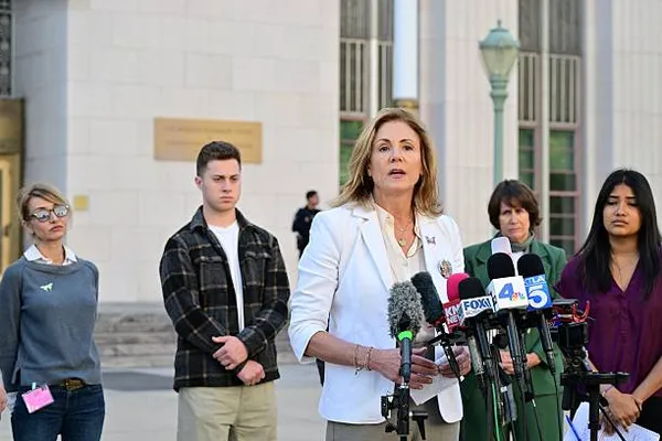 Therapist Testifies in Landmark Trial Against Meta and YouTube Over Alleged Social Media Harm