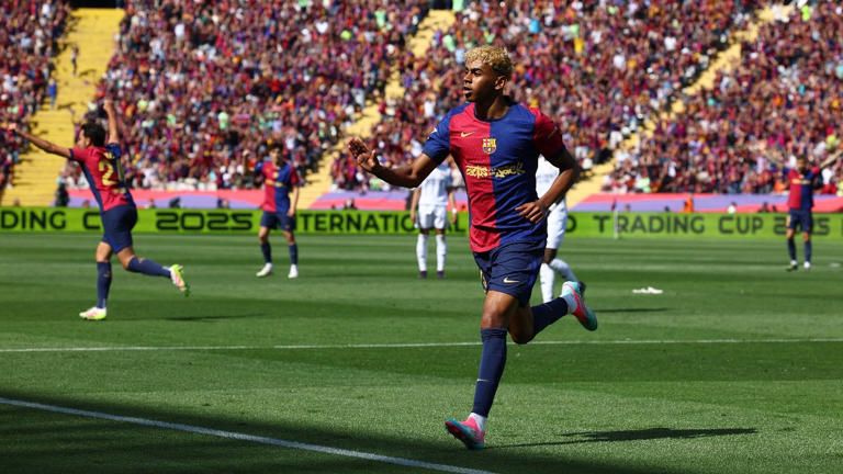 Lamine Yamal Channels Ronaldo and Mbappé in Iconic Celebration After Stunning El Clásico Goal