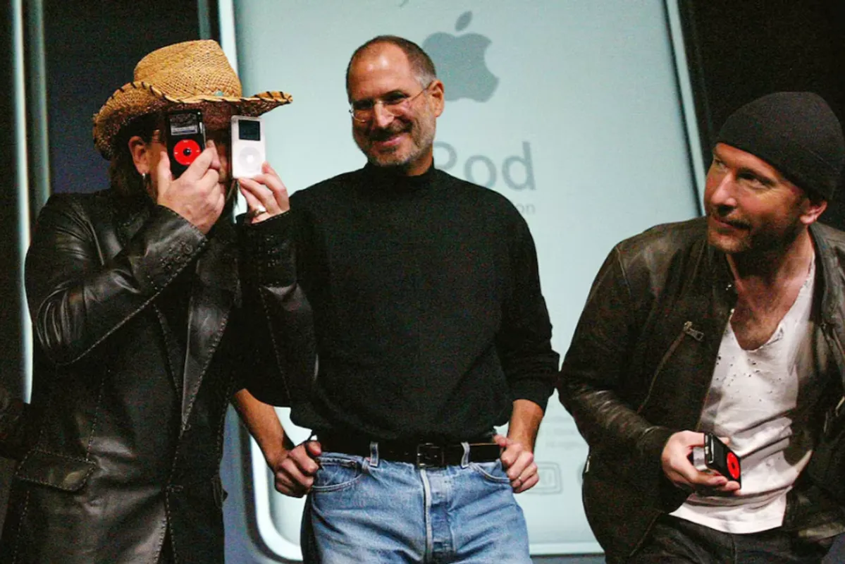 Apple at 50: From Garage Startup to Global Tech Giant Facing AI Challenge