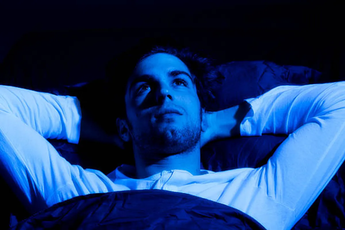 Blue Light Exposure and Sleep: Wellness Hacks for Better Rest