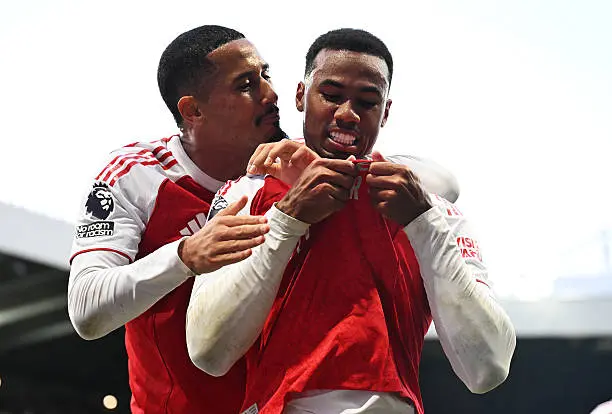Gabriel Clinches Late 2-1 Victory for Arsenal at Newcastle