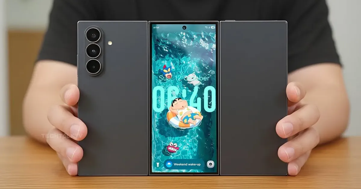 Samsung Launches First Multi-Folding Phone as Foldable Competition Intensifies