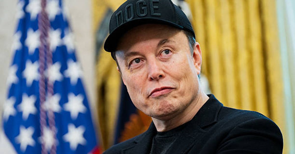 Elon Musk’s Starlink on White House Roof Sparks National Security Alarm