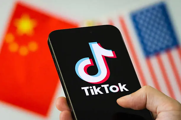 Trump and Xi Push for TikTok Deal to Ease U.S.-China Standoff