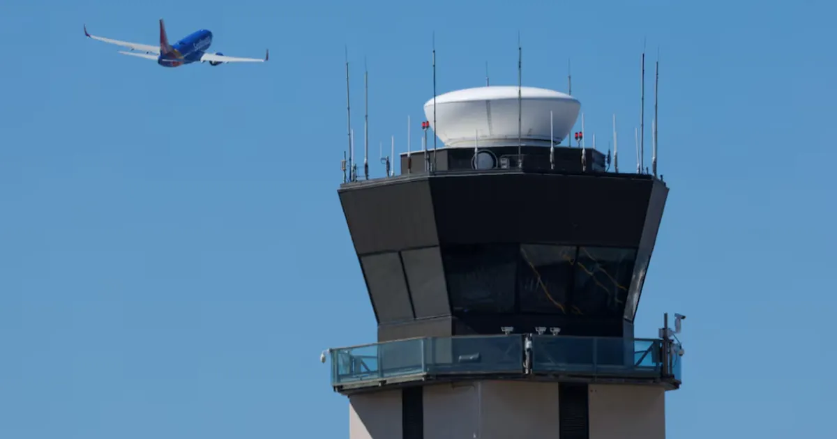 Union Urges Air Traffic Controllers to Stay on Duty Despite Government Shutdown
