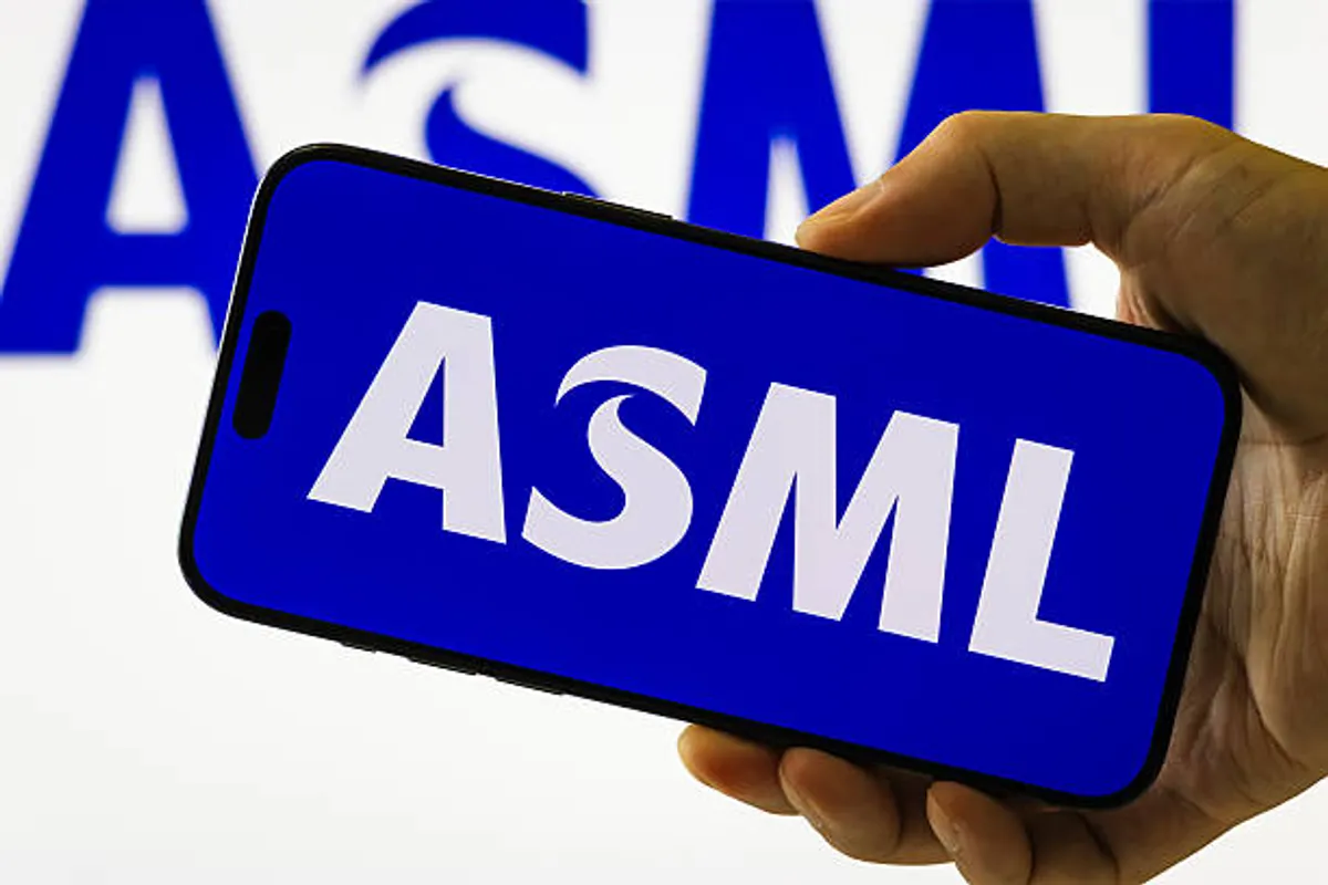 US Lawmakers Target Chinese Chipmaking Equipment With New CHIPS Act Restrictions