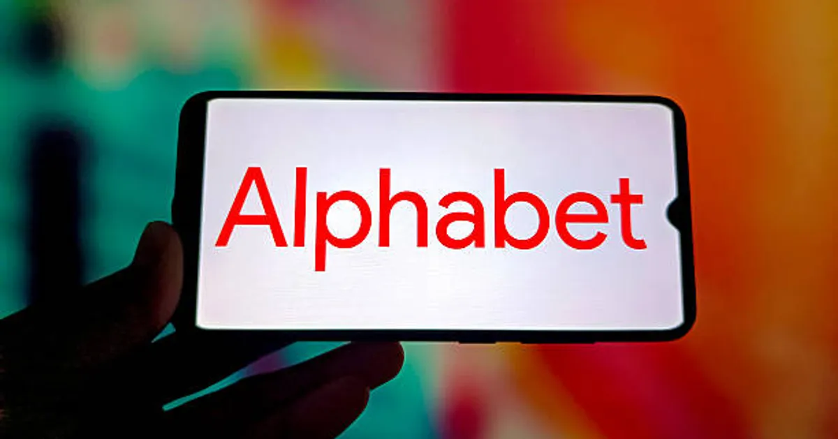 Tech Giants Ramp Up AI Spending, But Alphabet’s Cash Flow Wins Investor Favor