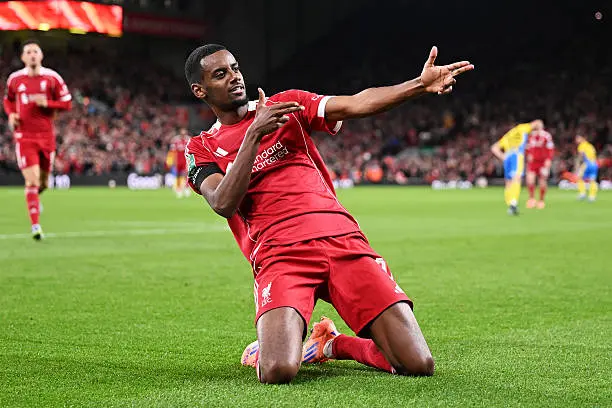Isak Scores First Liverpool Goal as Ekitike Nets Winner Before Red Card