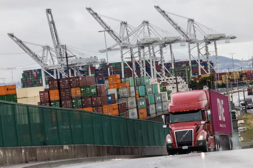 Trump Imposes New US Tariffs on Pharmaceuticals, Trucks, and Furniture