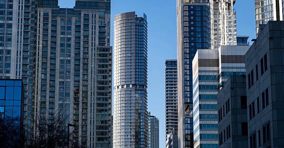 UK Finance Jobs Surge as AI Talent Demand Fuels Hiring Boom