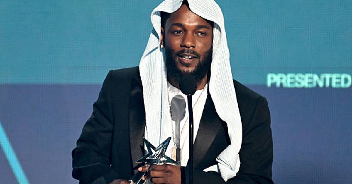 Kendrick Lamar dominates BET Awards with top prizes