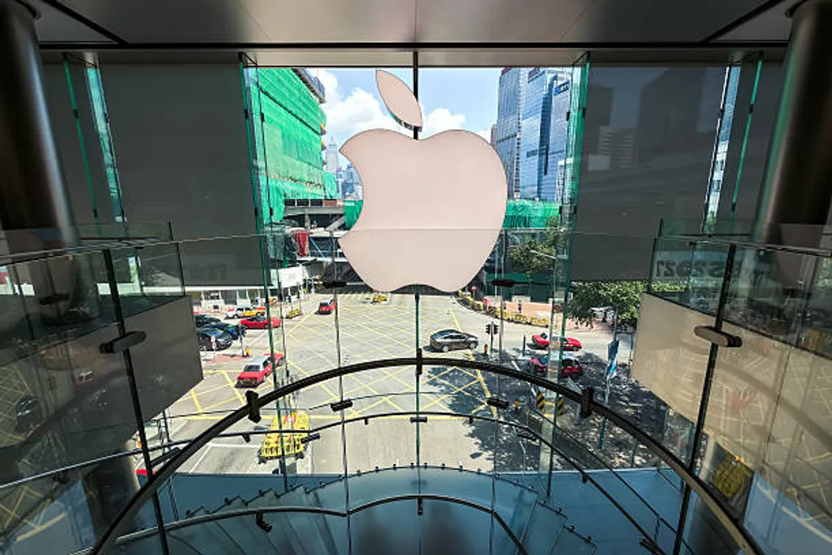 Apple Expands U.S. Manufacturing Push With $400 Million Investment and New Partners