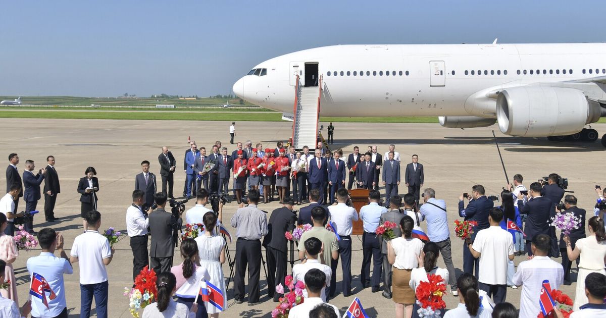 Russia’s Resources Minister Lands in North Korea Aboard First Direct Moscow–Pyongyang Flight in Decades