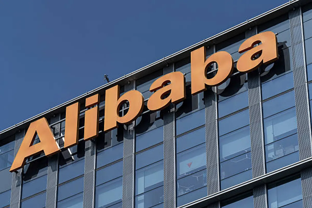 Alibaba Rolls Out AI Chatbot in Consumer Push