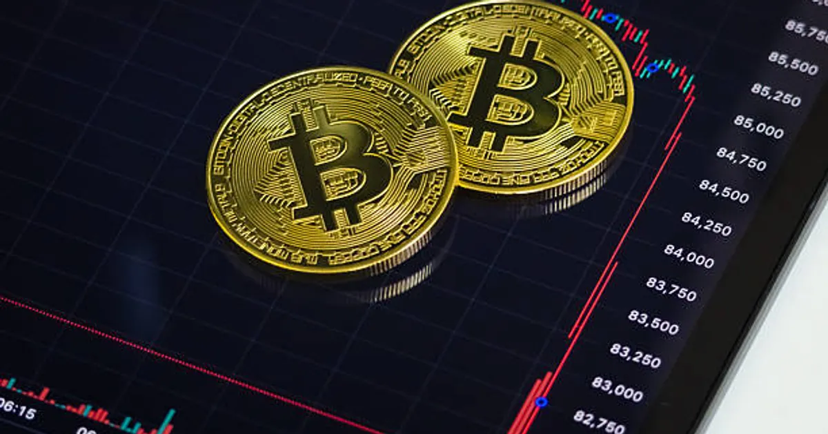 Bitcoin Heads for First Annual Decline Since 2022 as Global Markets Weigh on Crypto