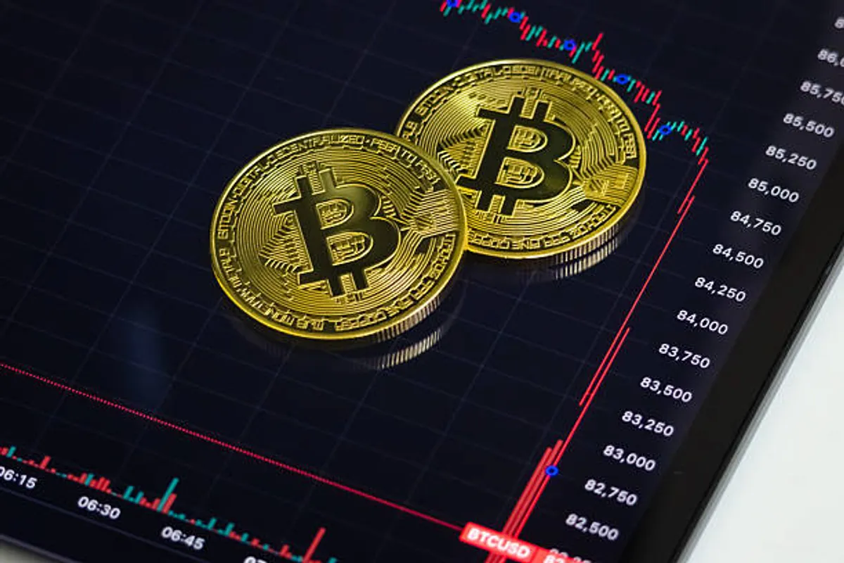 Bitcoin Heads for First Annual Decline Since 2022 as Global Markets Weigh on Crypto