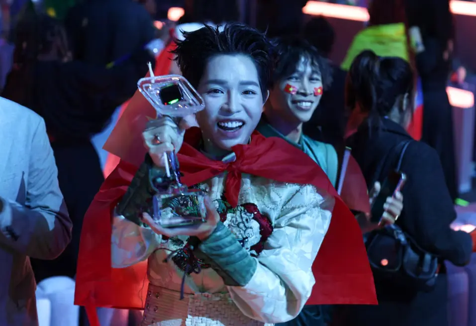 Vietnam Wins Intervision Song Contest in Russia After U.S. Singer Withdraws