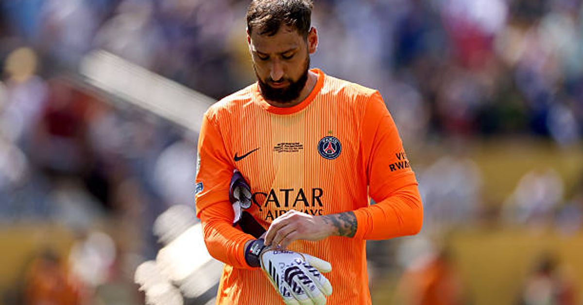 PSG Goalkeeper Gianluigi Donnarumma Announces Departure Amid Controversy