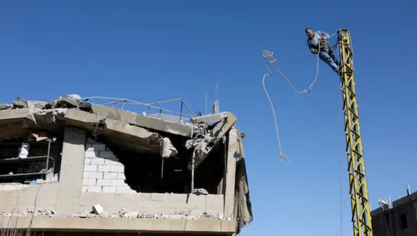 Israel Warns Lebanon of Heavy Strikes if Hezbollah Joins U.S.-Iran Conflict