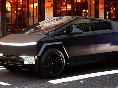 Tesla Cuts Cybertruck Prices, Introduces Lower-Cost Variant Amid Slowing Demand