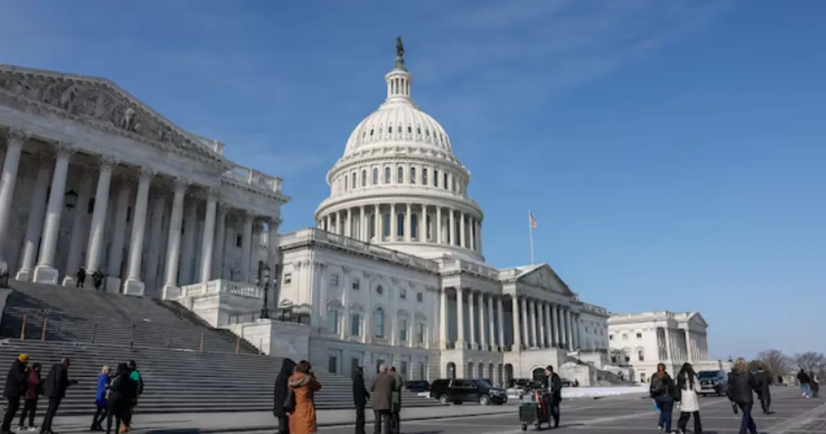 Democrats Turn to Scripture in Bid to Win Christian Voters Ahead of 2026 Midterms