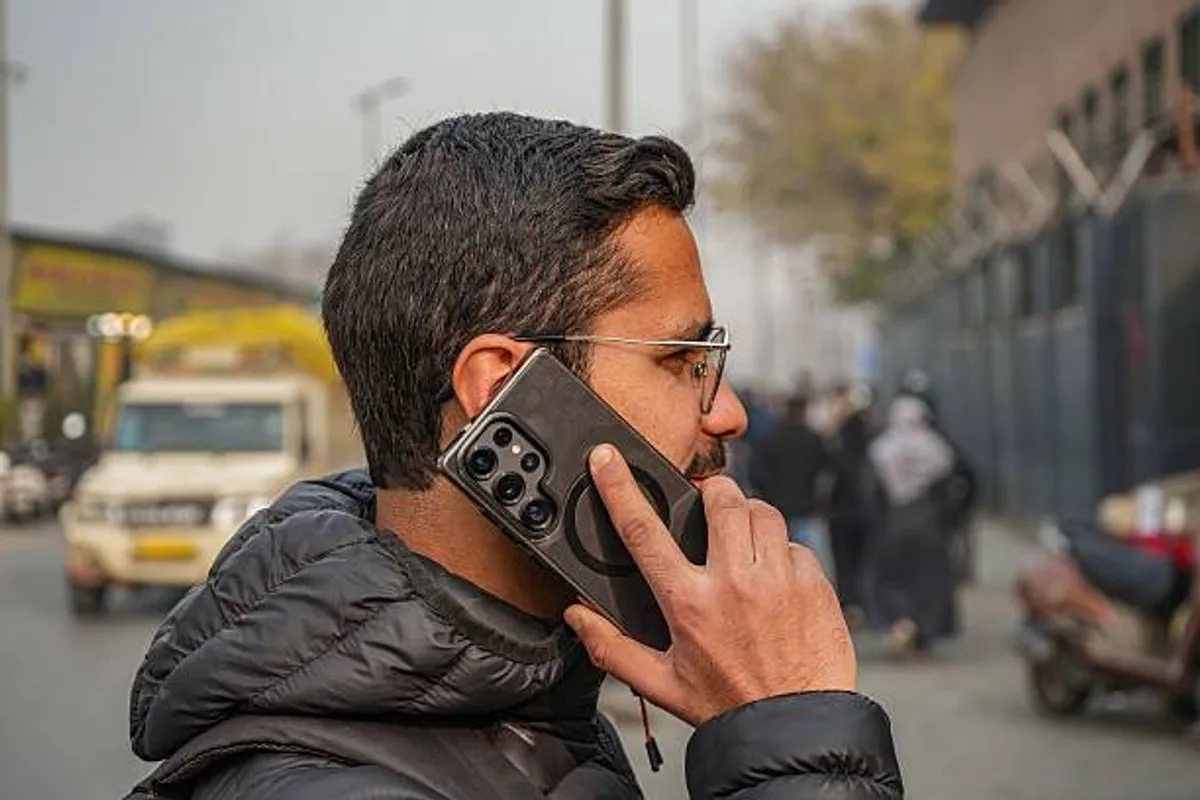 Amnesty Sounds Alarm Over India’s Proposed Always-On Phone Tracking Plan