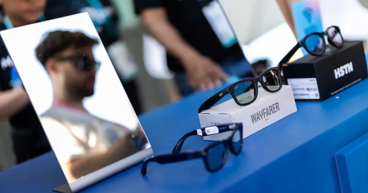 Meta Launches New Smart Glasses with Built-In Display