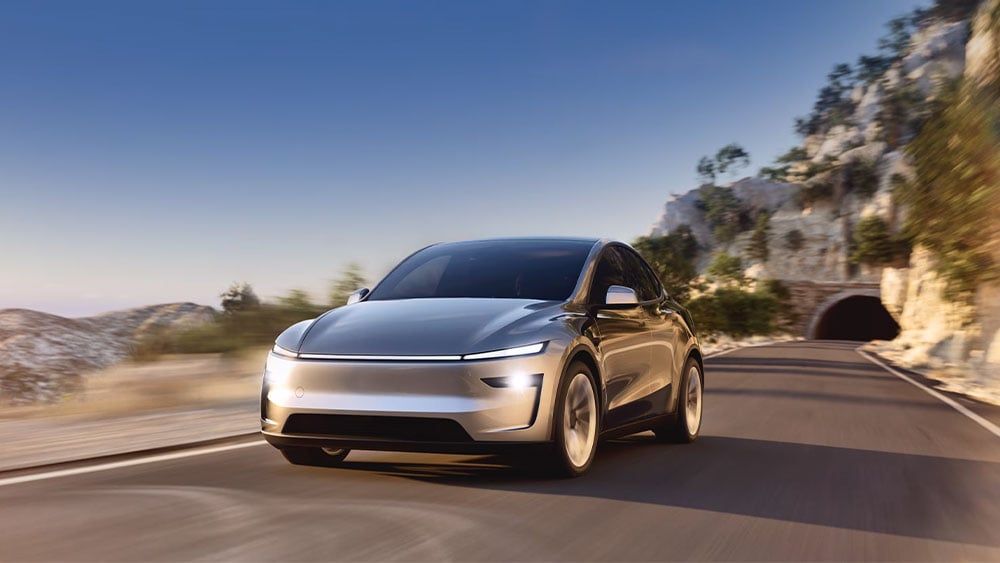 Watch Tesla’s Car Drive Itself to Its New Owner — No Driver, No Remote, Just AI