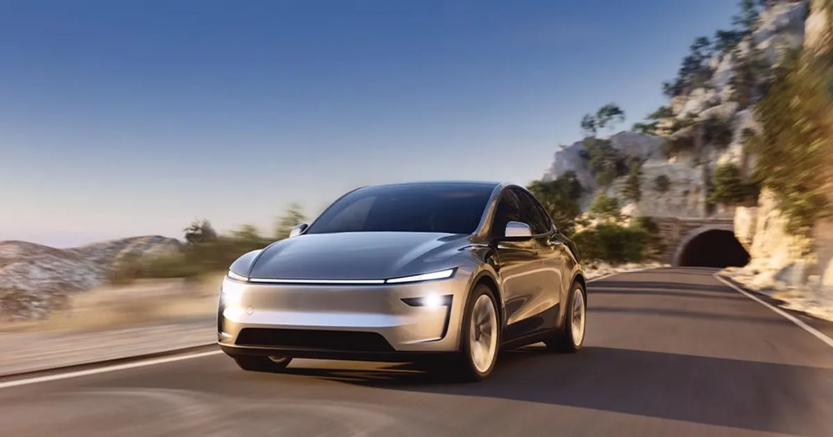 Watch Tesla’s Car Drive Itself to Its New Owner — No Driver, No Remote, Just AI