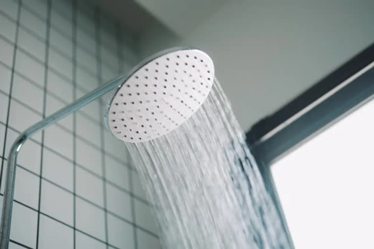 The Truth About Cold Showers and Sauna Therapy: Can They Really Help You Live Longer?