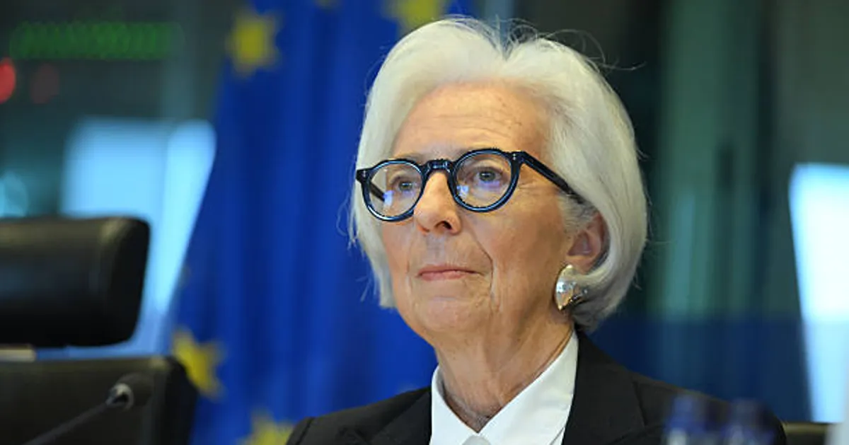 ECB Sees AI Boosting Productivity but No Layoff Surge Yet, Lagarde Says