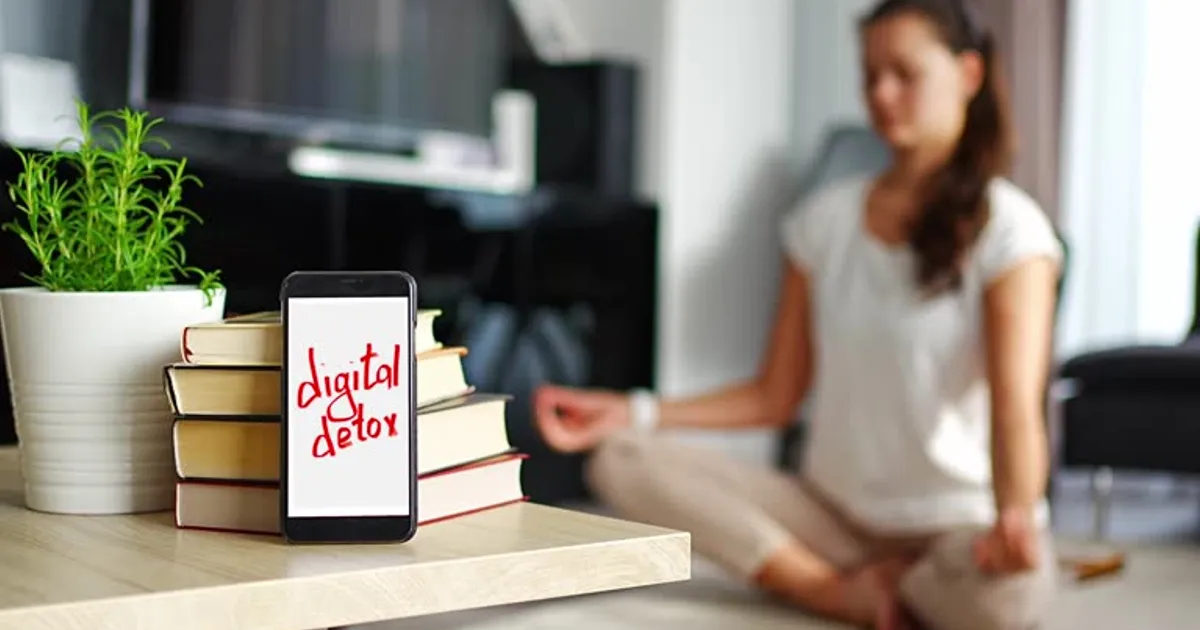 Digital Detox Practices That Improve Focus & Reduce Stress