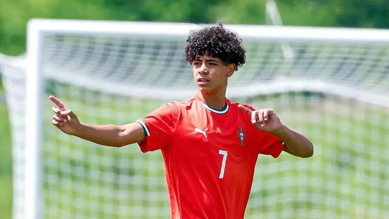  Cristiano Ronaldo Jr. Follows in Father's Footsteps with Portugal U15 Debut