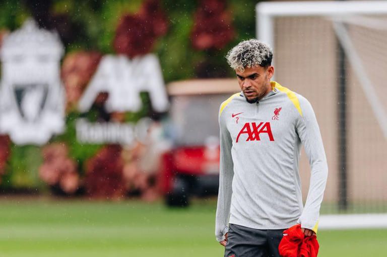Bayern Munich Targets Luis Diaz in $169M Double Transfer After Florian Wirtz Setback