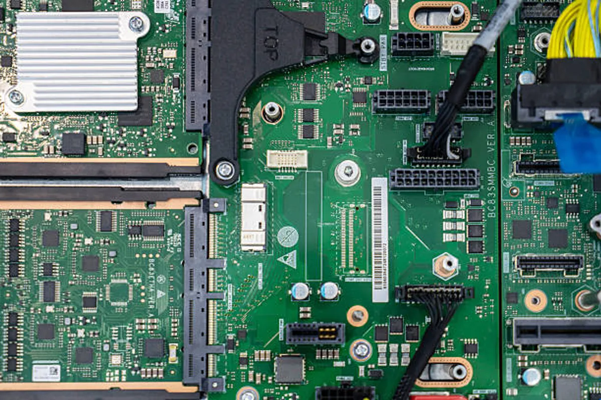 Global Tech Supply Chains Hit by Helium Shortage Amid Middle East Crisis