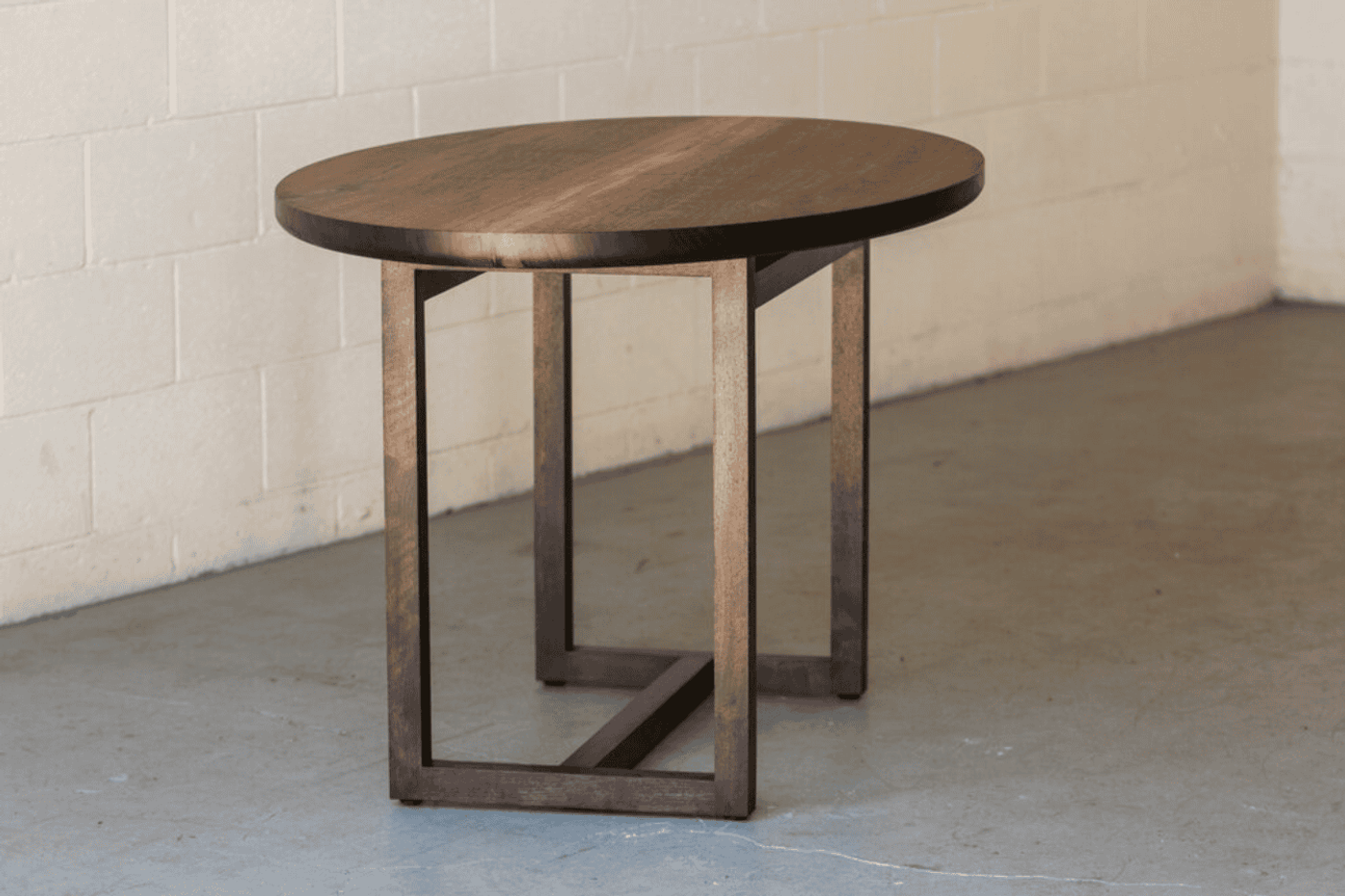 Slab Shapes and How They Affect Table Flow & Function image