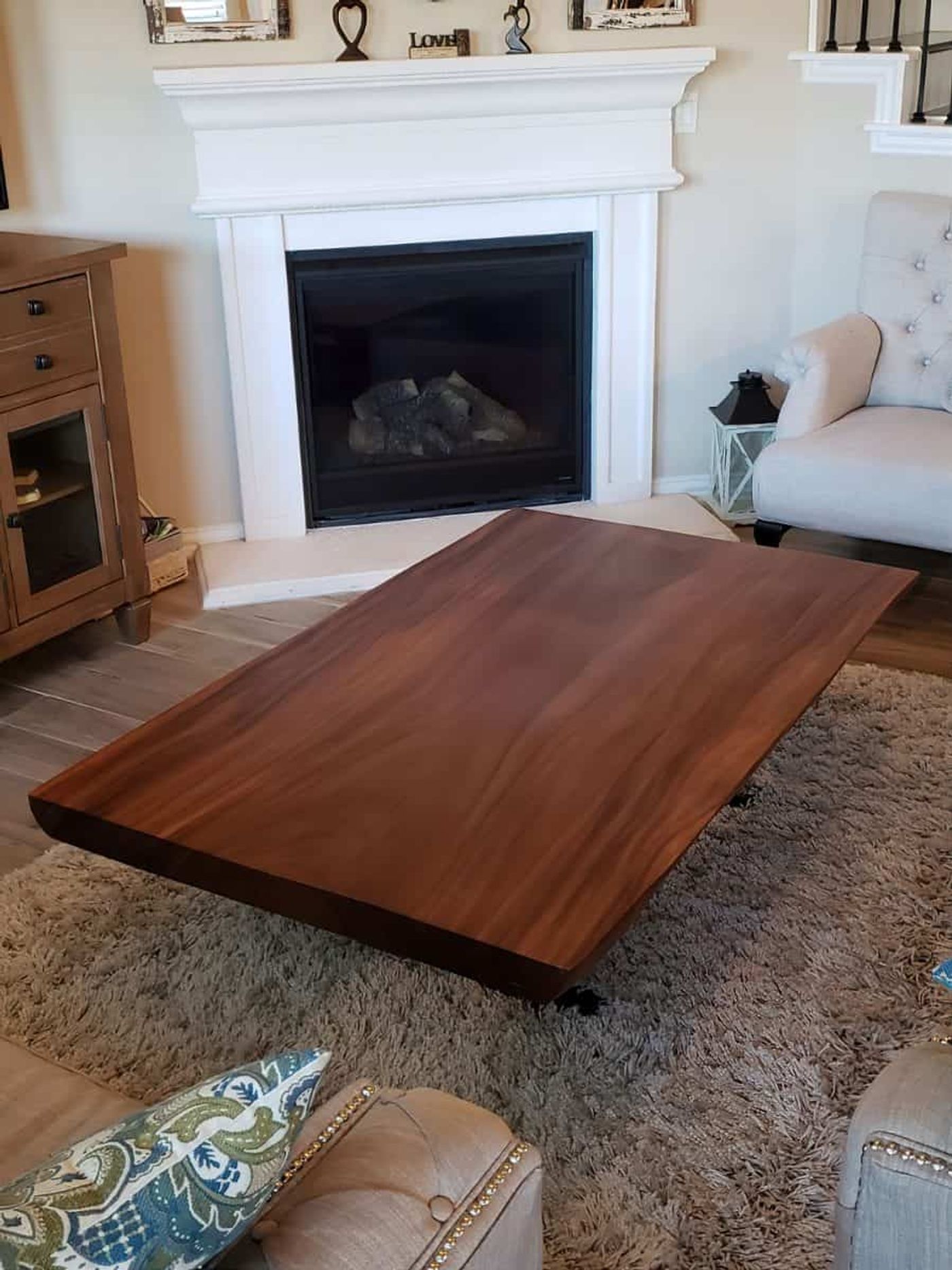 Solid slab table
