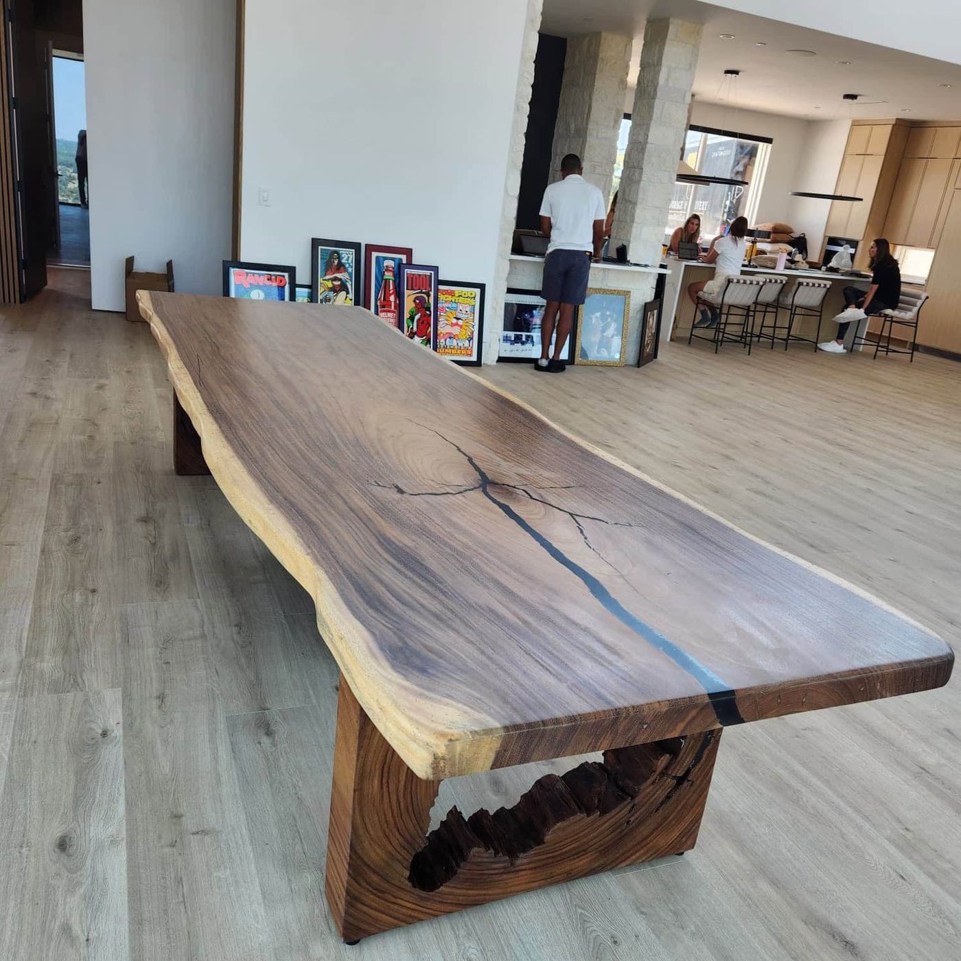Moruxo custom live edge piece 2