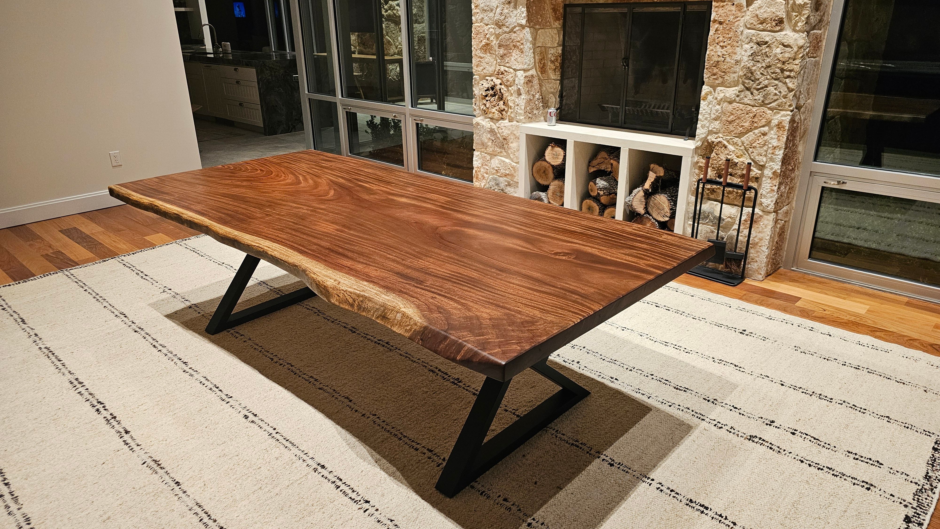 Live Edge Dining Tables Gallery | Austin, TX | MORUXO