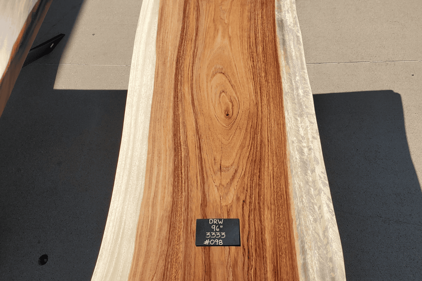 Stylish Live-Edge Slab Ideas for San Antonio Interiors image