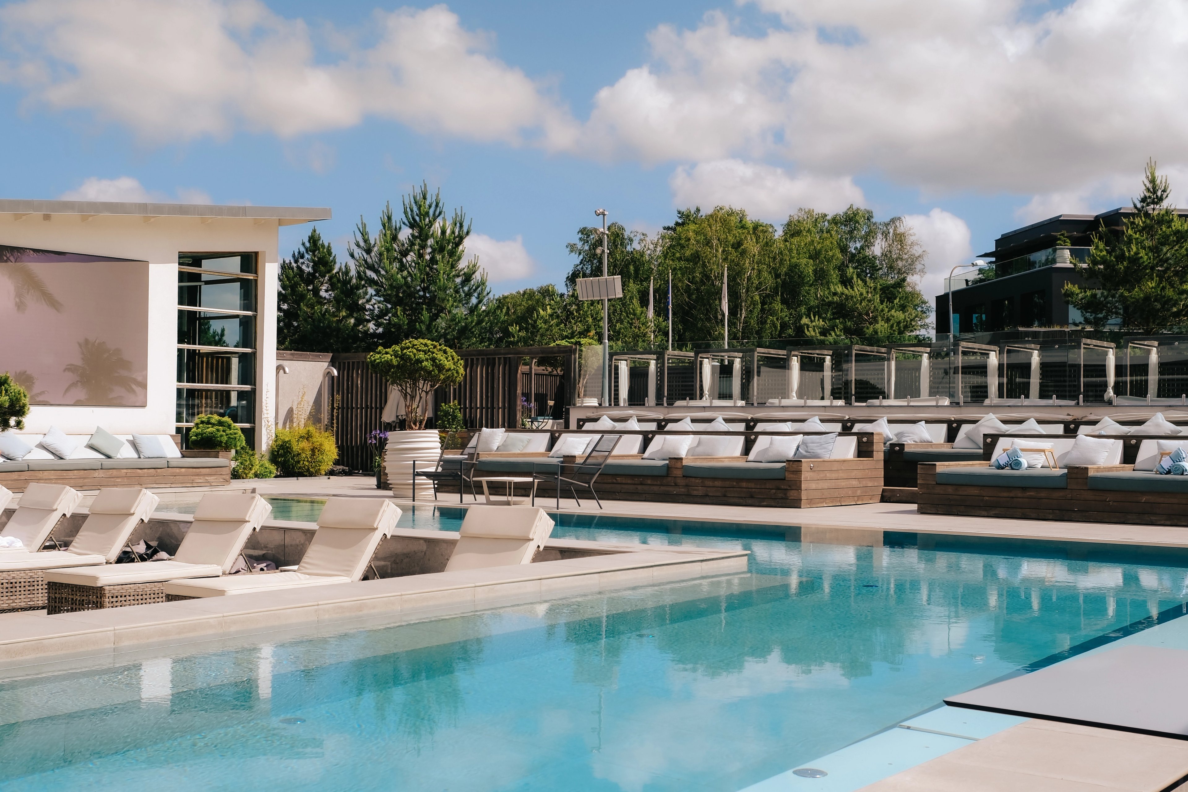 Pool Club