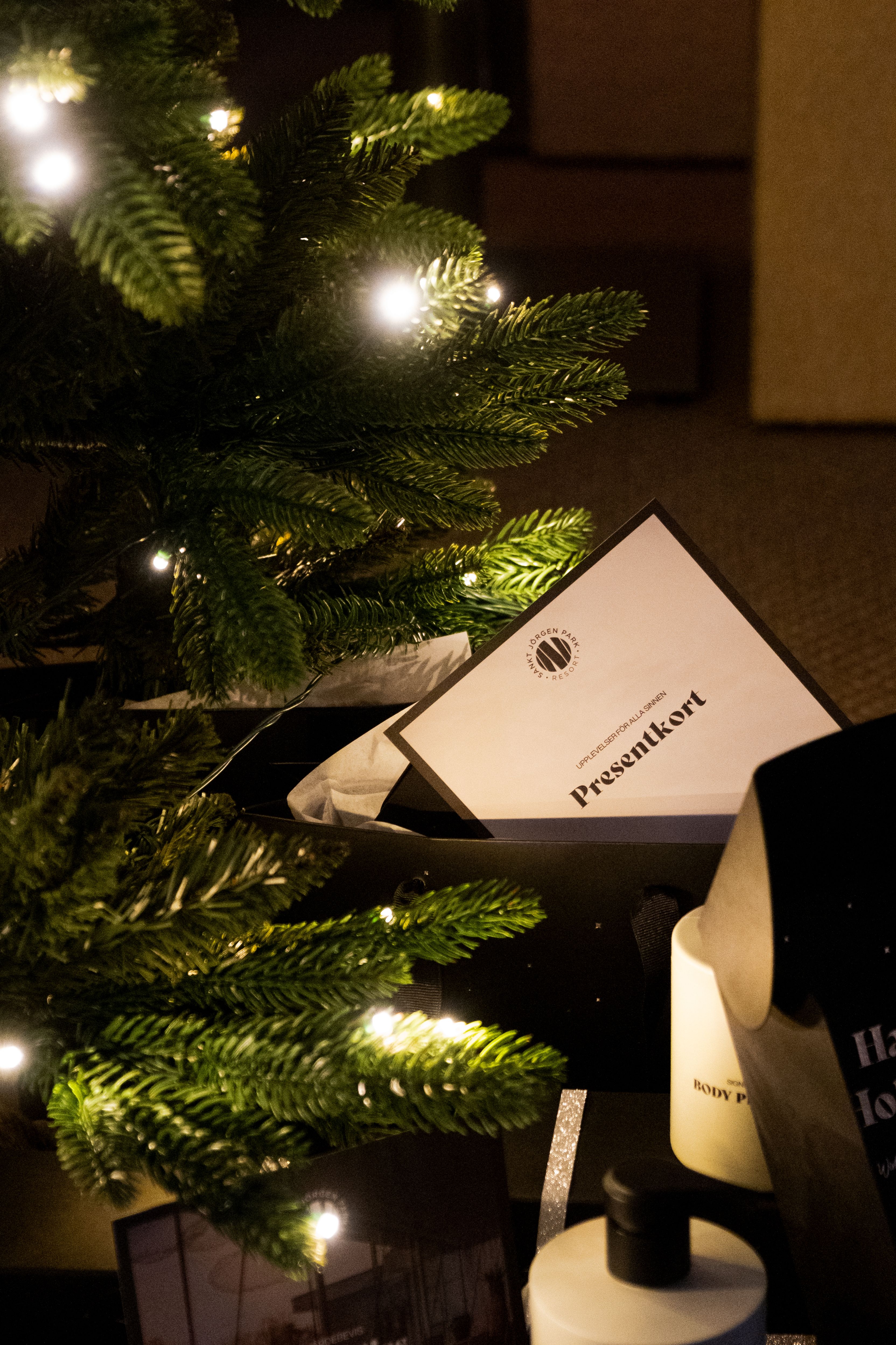 Presentkort under granen