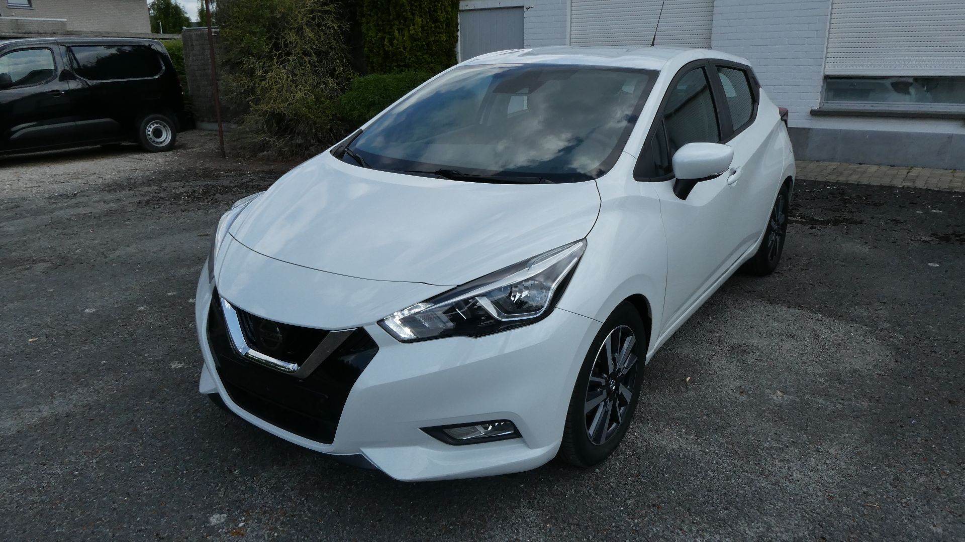 Nissan Micra 