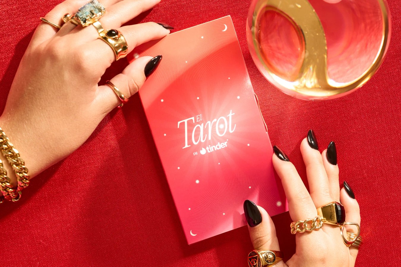 2024_04_10_Shooting_Tarot_Tinder6835