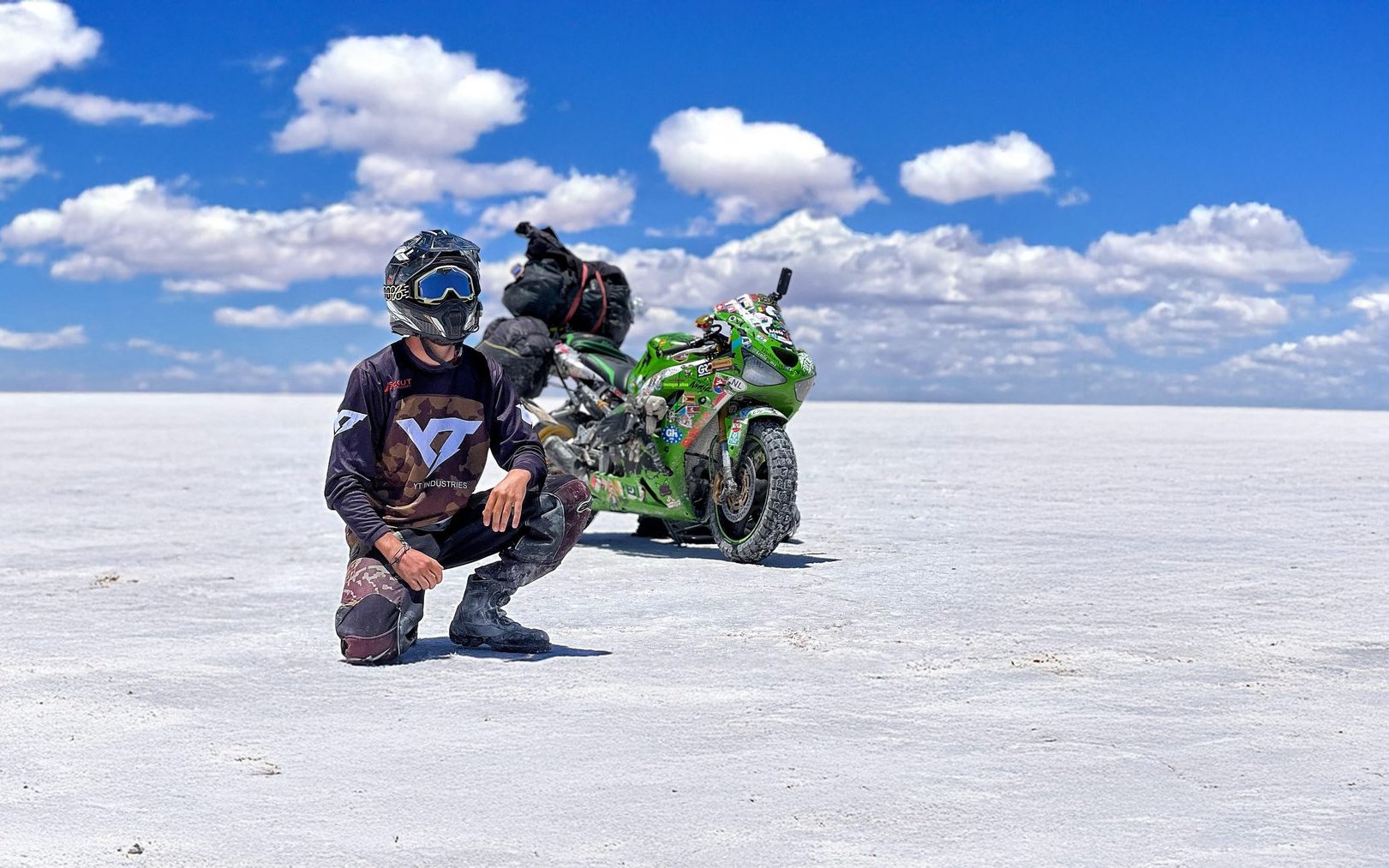 Toni Moles and Debora, his Kawasaki Ninja 636